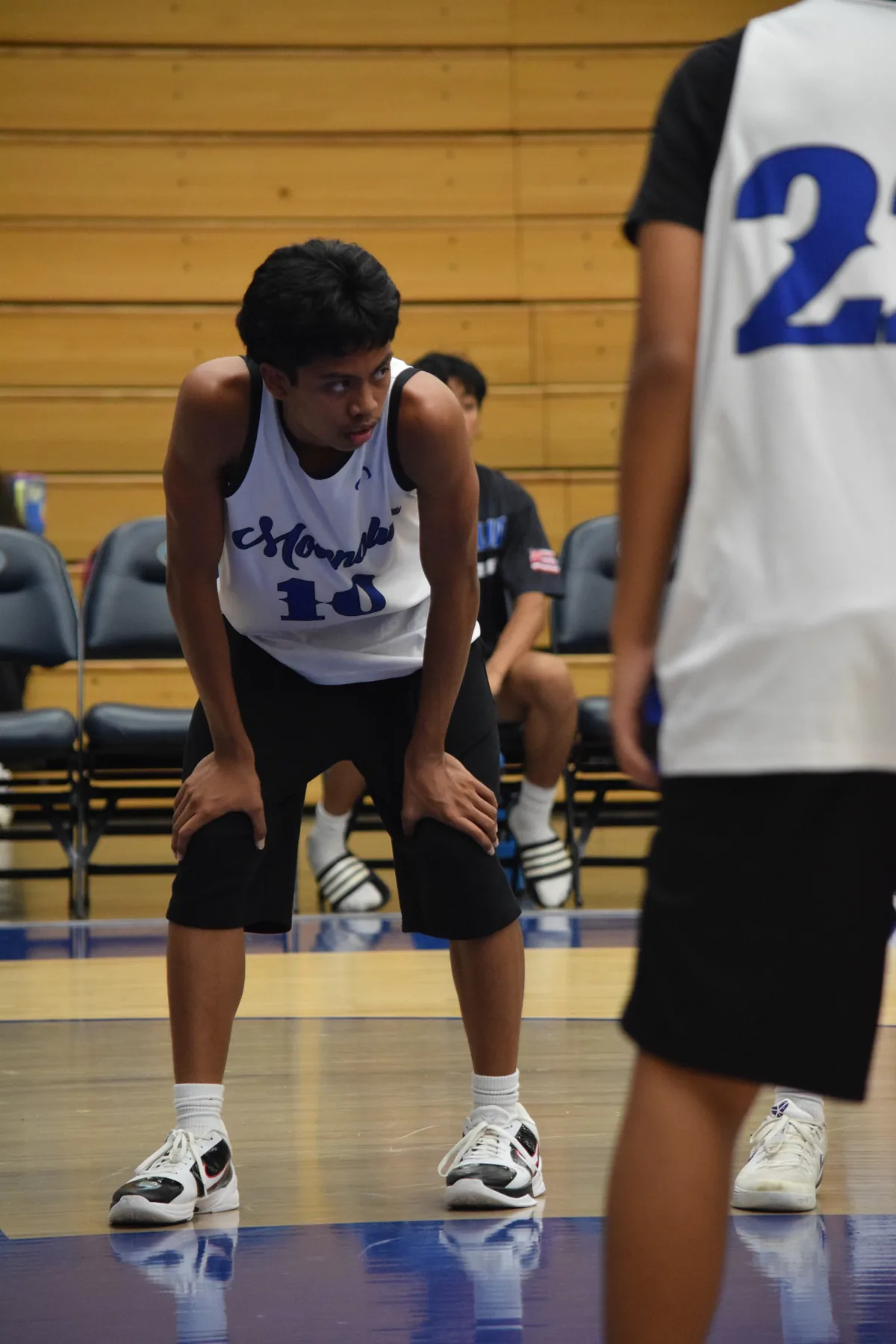 Junior Varsity: Player ready on the court